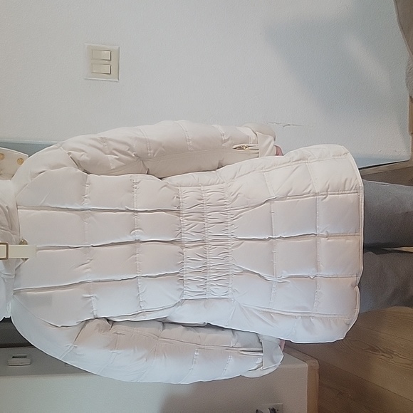 Jacket - Picture 2 of 4